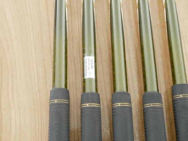 Iron set : Honma : **ก้าน 3 ดาว** ชุดเหล็ก Honma Beres IS-06 Forged (ปี 2019) มีเหล็ก 7-11 (5 ชิ้น เทียบเท่า 6-Pw) ก้าน ARMRQ X (47) Flex R (3 ดาว)