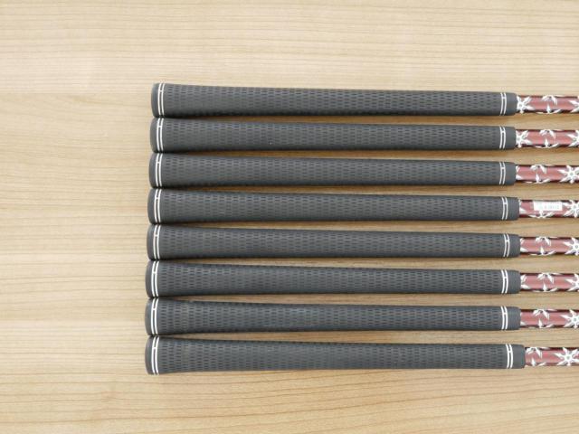 Iron set : Ping : ชุดเหล็ก Ping G700 (ปี 2019 Japan Spec. ใบใหญ่ ง่ายที่สุด ไกลที่สุดของ Ping) มีเหล็ก 5-Pw,Aw,Sw (8 ชิ้น) ก้านกราไฟต์ Mitsubishi FUBUKI Flex R