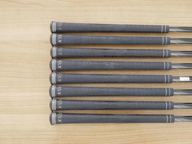 Iron set : XXIO : ชุดเหล็ก XXIO 8 (ใบใหญ่ ตีง่าย ไกล) มีเหล็ก 4-Pw,Sw (8 ชิ้น) ก้านกราไฟต์ MP-800 Flex S