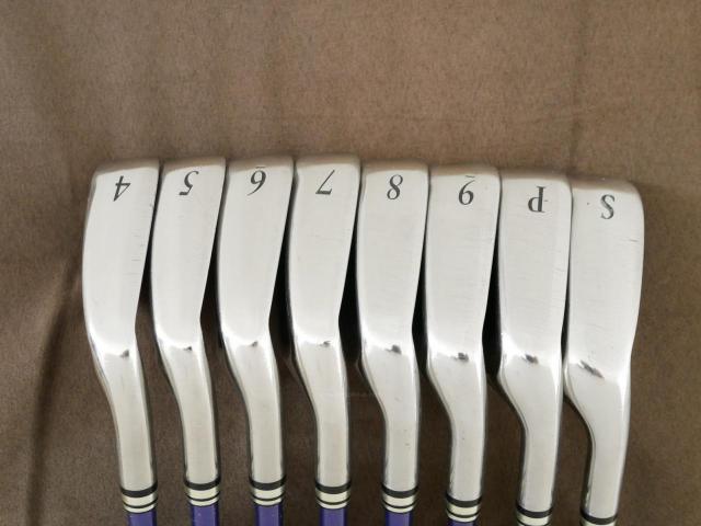 Iron set : XXIO : ชุดเหล็ก XXIO 8 (ใบใหญ่ ตีง่าย ไกล) มีเหล็ก 4-Pw,Sw (8 ชิ้น) ก้านกราไฟต์ MP-800 Flex S