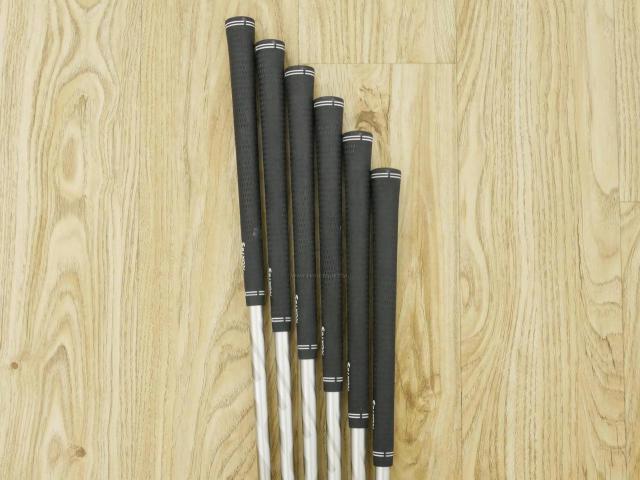 Iron set : Other Brand : ชุดเหล็ก Srixon ZX5 Forged (ออกปี 2021) มีเหล็ก 5-Pw (6 ชิ้น) ก้านกราไฟต์ Fujikura MCI 90 Flex S
