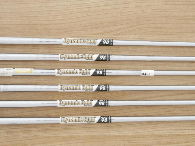 Iron set : Other Brand : ชุดเหล็ก Cleveland Launcher CBX มีเหล็ก 5-Pw (6 ชิ้น) ก้านเหล็ก Dynamic Gold 98 DST R300