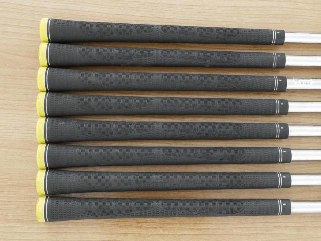 Iron set : Honma : ชุดเหล็ก Honma Bezeal 525 (ออกปี 2016 รุ่นนี้ใบใหญ่ที่สุดของ Honma) มีเหล็ก 6-11,Aw,SW (8 ชิ้น) ก้านเหล็ก NS Pro 950 Flex R