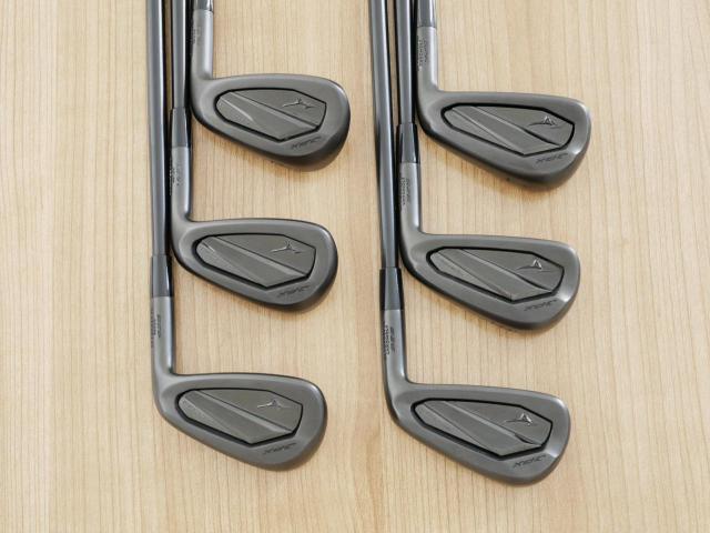 Iron set : Mizuno : ชุดเหล็ก Mizuno JPX 925 Black Forged (รุ่นล่าสุด ออกปี 2024 ตัวท๊อป นุ่ม แน่น ไกล) มีเหล็ก 5-Pw (6 ชิ้น) ก้านเหล็ก Dynamic Gold 105 S200