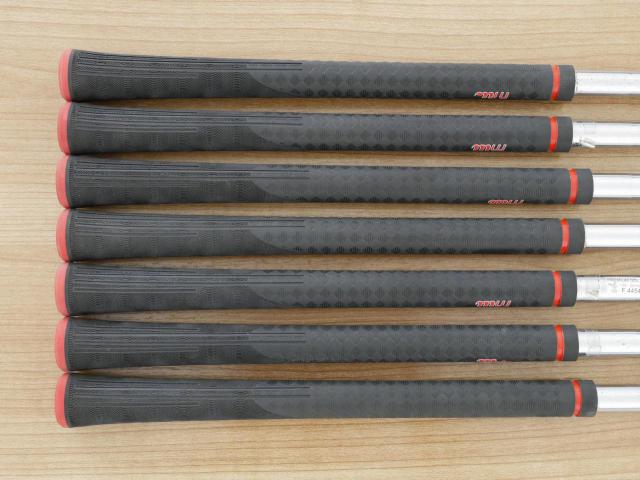 Iron set : Mizuno : ชุดเหล็ก Mizuno Intage Titanium (รุ่นท๊อป ใบใหญ่ ตีไกลมาก) มีเหล็ก 4-Pw (7 ชิ้น) ก้านเหล็ก NS Pro 950 Flex R