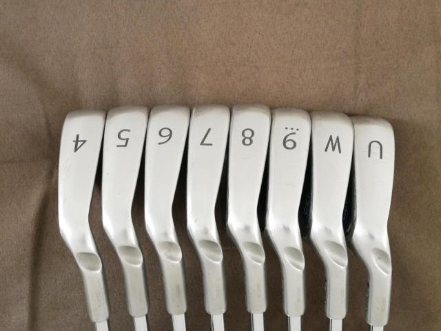 Iron set : Ping : ชุดเหล็ก Ping G30 (ตีง่ายมาก) มีเหล็ก 4-Pw,Aw (8 ชิ้น) ก้านเหล็ก Ping CFS Flex R