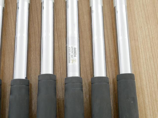 Iron set : PRGR : ชุดเหล็ก PRGR 01 Forged (Titanium Core ปี 2021) มีเหล็ก 5-Pw (6 ชิ้น) ก้านเหล็ก NS Pro 950 Flex S