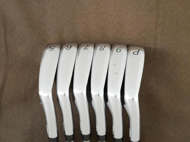 Iron set : PRGR : ชุดเหล็ก PRGR 01 Forged (Titanium Core ปี 2021) มีเหล็ก 5-Pw (6 ชิ้น) ก้านเหล็ก NS Pro 950 Flex S