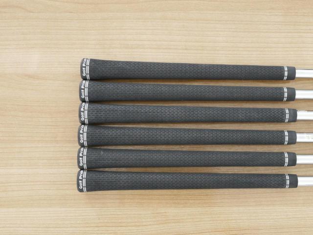 Iron set : Yamaha : **ของใหม่ ยังไม่แกะพลาสติก** ชุดเหล็ก Yamaha RMX VD/R Forged (ปี 2024 นุ่ม แน่นมากๆ) มีเหล็ก 5-Pw (6 ชิ้น) ก้านเหล็ก Dynamic Gold EX Weight Lock Tour Issue S200