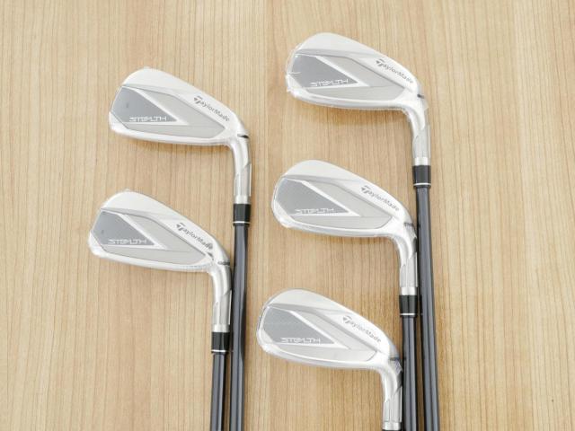 Iron set : Taylormade : **ของใหม่ ยังไม่แกะพลาสติก** ชุดเหล็ก Taylormade Stealth (ออกปี 2022 Japan Spec.) มีเหล็ก 6-Pw (5 ชิ้น) ก้านกราไฟต์ Mitsubishi Tensei TM60 Flex R