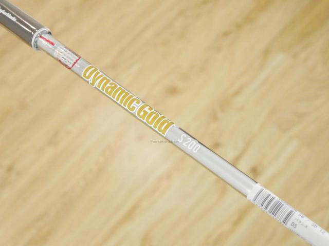 Wedge : Taylormade : **ของใหม่ ยังไม่แกะพลาสติก** Wedge Taylormade Milled Grind 3 Loft 56 ก้านเหล็ก Dynamic Gold S200
