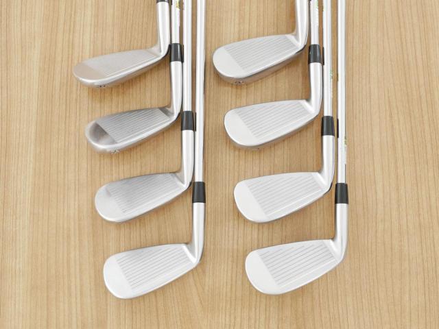 Iron set : Bridgestone : ชุดเหล็ก Bridgestone JGR Hybrid Forged (ตีไกลกว่าตัวอื่น 2 เบอร์) มีเหล็ก 5-P1,P2,Aw (8 ชิ้น) ก้านเหล็ก NS Pro ZELOS 8 Flex R