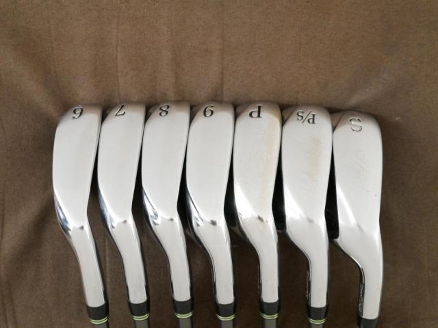 Iron set : Tourstage : ชุดเหล็ก Tourstage PHYZ (ซีรี่ย์ท๊อป ใบใหญ่ ตีง่าย ไกล) มีเหล็ก 6-Pw,Aw,Sw (7 ชิ้น) ก้านกราไฟต์ Flex R
