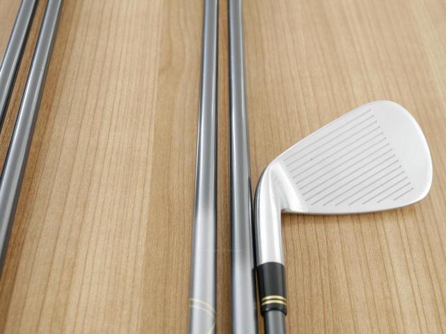 Iron set : Taylormade : ชุดเหล็ก Taylormade Gloire F Forged (รุ่นท๊อปสุด Japan Spec.) มีเหล็ก 6-Pw (5 ชิ้น) ก้านกราไฟต์ Flex R