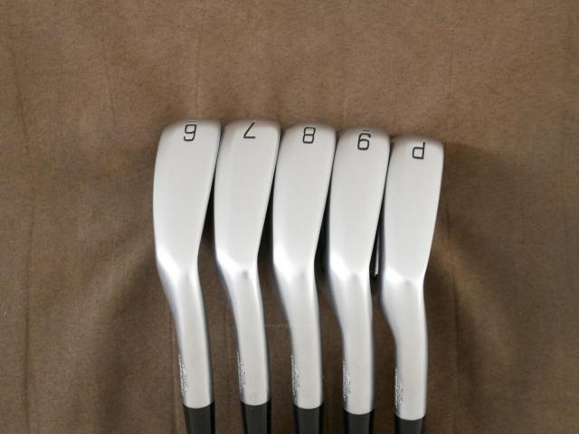 Iron set : Mizuno : ชุดเหล็ก Mizuno JPX 925 Hot Metal (ออกปี 2024 ตัวท๊อป ตีง่าย นุ่ม ไกลมาก) มีเหล็ก 6-Pw (5 ชิ้น) ก้านกราไฟต์ MFUSION i56 Flex SR