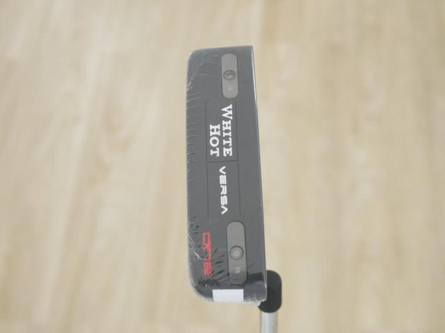 Putter : All : **ของใหม่ ยังไม่แกะพลาสติก** พัตเตอร์ Odyssey White Hot VERSA ONE (ออกปี 2023) ก้าน Stroke LAB 70 ยาว 33 นิ้ว