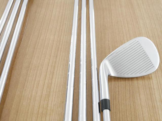 Iron set : Taylormade : ชุดเหล็ก Taylormade Qi (รุ่นล่าสุด ออกปี 2024 Japan Spec.) มีเหล็ก 6-Pw,Aw,Sw (7 ชิ้น) ก้านเหล็ก NS Pro 820GH Flex R