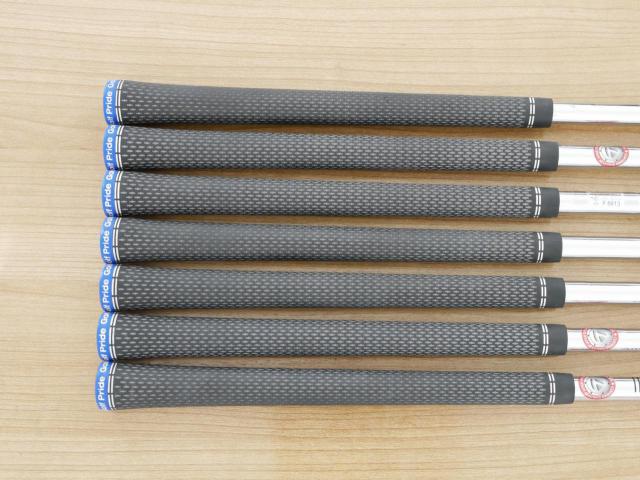 Iron set : Taylormade : ชุดเหล็ก Taylormade Qi (รุ่นล่าสุด ออกปี 2024 Japan Spec.) มีเหล็ก 6-Pw,Aw,Sw (7 ชิ้น) ก้านเหล็ก NS Pro 820GH Flex R