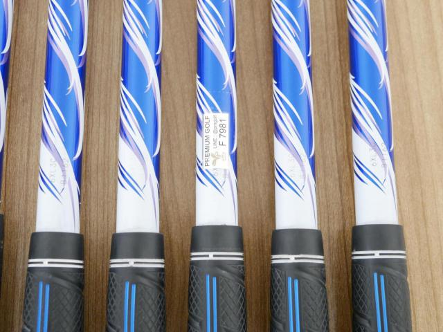 Iron set : Mizuno : ชุดเหล็ก Mizuno JPX 900 Forged (นุ่มมาก ตีง่าย ระยะดี) มีเหล็ก 5-Pw (6 ชิ้น) ก้านกราไฟต์ Flex SR