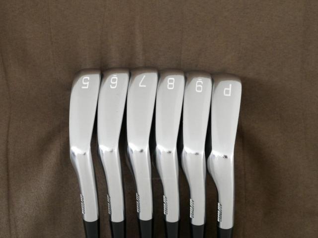 Iron set : Mizuno : ชุดเหล็ก Mizuno JPX 900 Forged (นุ่มมาก ตีง่าย ระยะดี) มีเหล็ก 5-Pw (6 ชิ้น) ก้านกราไฟต์ Flex SR