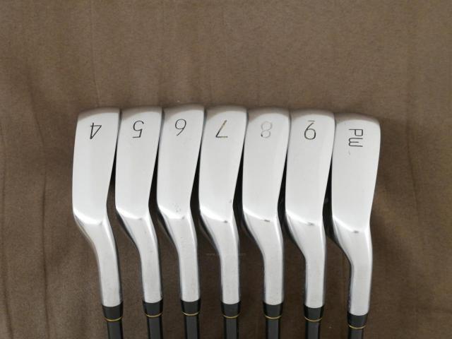 Iron set : Maruman : ชุดเหล็ก Maruman Guiness MD Cr-Mo มีเหล็ก 4-Pw (7 ชิ้น) ก้านกราไฟต์ Flex S
