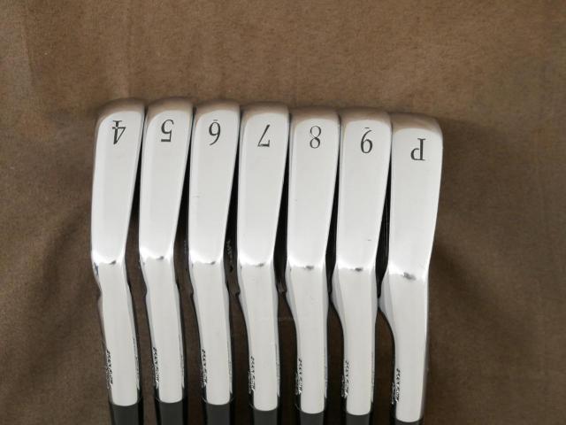 Iron set : Mizuno : ชุดเหล็ก Mizuno MP-4 Blade (Forged) มีเหล็ก 4-Pw (7 ชิ้น) ก้านเหล็ก Dynamic Gold R300