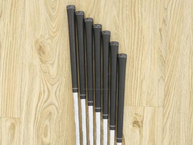 Iron set : Titleist : ชุดเหล็ก Titleist AP1 716 (ออกปี 2016) มีเหล็ก 5-Pw,Aw (7 ชิ้น) ก้านกราไฟต์ Mitsubishi KUROKAGE 65 Flex R