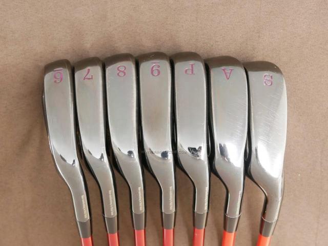 Iron set : Macgregor : ชุดเหล็ก Macgregor Gold Tourney (รุ่นท๊อปสุด เป็นเหล็กเด้งผิดกฏ ราคาปกติเกือบ 2 แสน) มีเหล็ก 6-Pw,Aw,Sw (7 ชิ้น) ก้านกราไฟต์ Tour AD Flex R