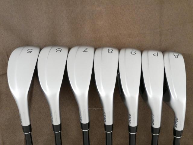 Iron set : PRGR : ชุดเหล็กกระเทย PRGR Super Egg Evolution (รุ่นล่าสุด ออกปี 2024 ตัวท๊อปสุด หน้าเด้งเกินกฏ ใช้แข่งไม่ได้ ตีไกลมากๆ) มีเหล็ก 5-Pw,Aw (7 ชิ้น) ก้านกราไฟต์ Flex R2 (M-35)