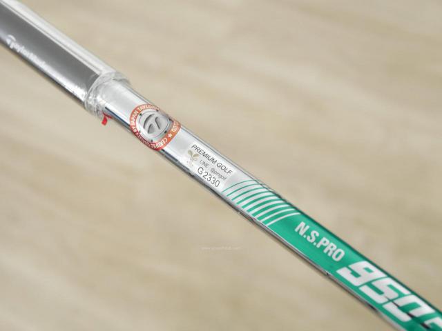 Wedge : Taylormade : **ของใหม่ ยังไม่แกะพลาสติก** Wedge Taylormade Milled Grind 4 Loft 56 ก้านเหล็ก NS Pro 950 NEO Flex S