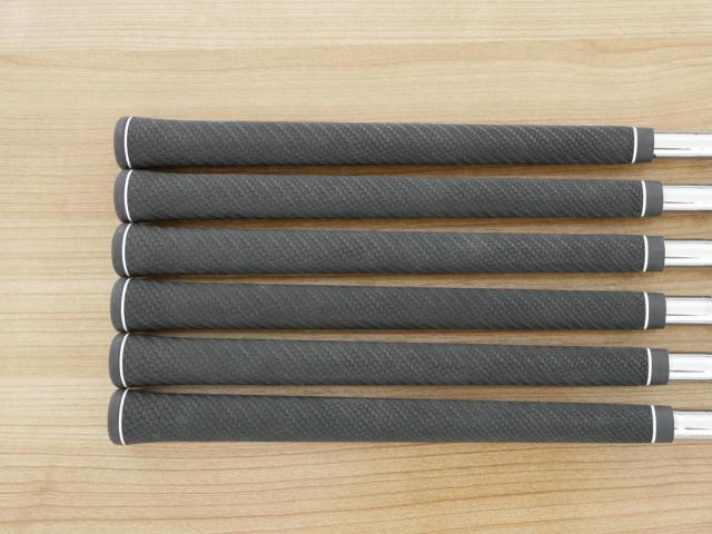 Iron set : Ping : ชุดเหล็ก Ping i240 (รุ่นล่าสุด ออกปี 2025) มีเหล็ก 5-Pw (6 ชิ้น) ก้านเหล็ก Dynamic Gold 105 S200