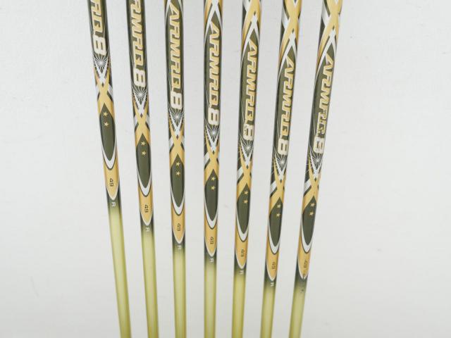 Iron set : Honma : ชุดเหล็ก Honma Beres IS-03 (ปี 2015 หน้าเด้ง Forged) มีเหล็ก 6-11,Aw (7 ชิ้น เทียบเท่า 4-Pw) ก้าน ARMRQ 8 (49) FLex R (2 ดาว)