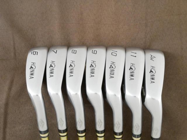 Iron set : Honma : ชุดเหล็ก Honma Beres IS-03 (ปี 2015 หน้าเด้ง Forged) มีเหล็ก 6-11,Aw (7 ชิ้น เทียบเท่า 4-Pw) ก้าน ARMRQ 8 (49) FLex R (2 ดาว)