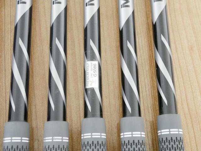 Iron set : Taylormade : ชุดเหล็ก Taylormade P790 (ตัวท้อปสุด ปี 2023 Japan Spec.) มีเหล็ก 5-Pw (6 ชิ้น) ก้านกราไฟต์ Fujikura MCI 80 Flex S