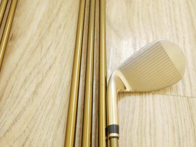 Iron set : Tsuruya : ชุดเหล็ก Tsuruya AXEL Gold Premium II (รุ่นปี 2017 ของใหม่ 6 หมื่นกว่าบาท หน้าเด้งสุดๆ ไกลสุดๆๆ) มีเหล็ก 7-Pw,Aw,As,Sw (7 ชิ้น) ก้านกราไฟต์ Flex S