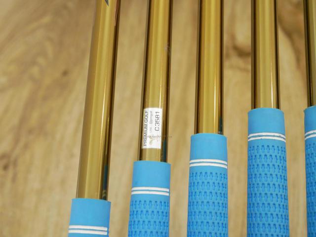 Iron set : Tsuruya : ชุดเหล็ก Tsuruya AXEL Gold Premium II (รุ่นปี 2017 ของใหม่ 6 หมื่นกว่าบาท หน้าเด้งสุดๆ ไกลสุดๆๆ) มีเหล็ก 7-Pw,Aw,As,Sw (7 ชิ้น) ก้านกราไฟต์ Flex S