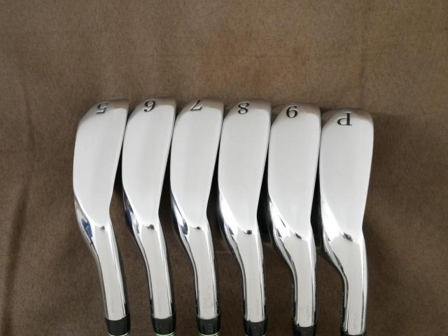 Iron set : Tourstage : ชุดเหล็ก Tourstage PHYZ (ซีรี่ย์ท๊อป ใบใหญ่ ตีง่าย ไกล) มีเหล็ก 5-Pw (6 ชิ้น) ก้านกราไฟต์ Flex R