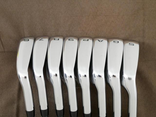 Iron set : Callaway : ชุดเหล็ก Callaway ELYTE (ออกปี 2025 ตีง่ายมาก ไกล Japan Spec.) มีเหล็ก 6-Pw,Aw,Gw,Sw (8 ชิ้น) ก้านกราไฟต์ Fujikura VENTUS 5 Flex R