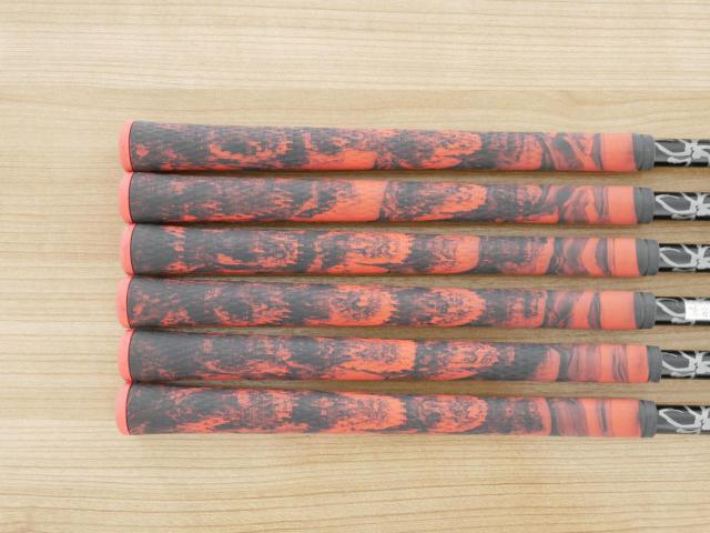 Iron set : Taylormade : ชุดเหล็ก Taylormade P770 Forged (รุ่นปี 2023 นุ่ม แน่น)  มีเหล็ก 5-Pw (6 ชิ้น) ก้านกราไฟต์ Mitsubishi Diamana Thump i95 Flex S