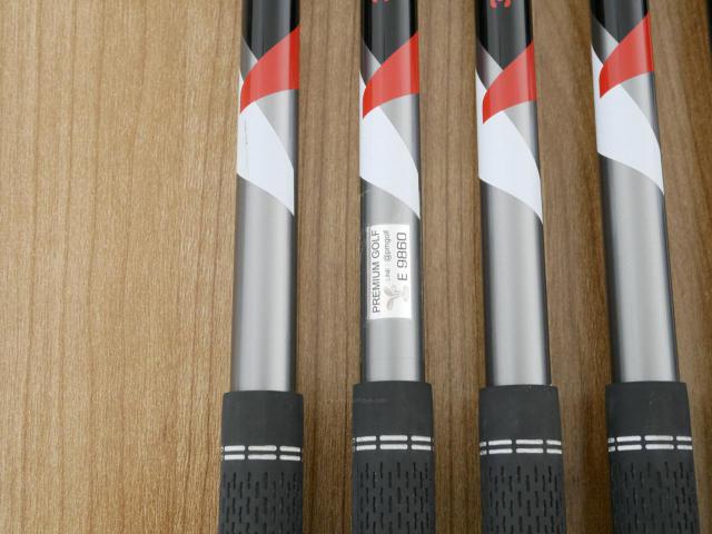 Iron set : Titleist : ชุดเหล็ก Titleist T400 (รุ่นล่าสุด ออกปี 2023 ตีง่ายที่สุด ไกลที่สุด) มีเหล็ก 7-Pw,43 (5 ชิ้น) ก้านกราไฟต์ Titleist 3D401 i50 Flex R