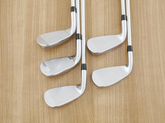 Iron set : Titleist : ชุดเหล็ก Titleist T400 (รุ่นล่าสุด ออกปี 2023 ตีง่ายที่สุด ไกลที่สุด) มีเหล็ก 7-Pw,43 (5 ชิ้น) ก้านกราไฟต์ Titleist 3D401 i50 Flex R