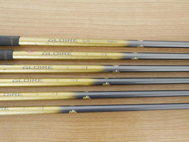 Iron set : Taylormade : ชุดเหล็ก Taylormade Gloire G (รุ่นท๊อปสุด ตีไกลมากๆ เหล็ก 7 Loft 26.5 หน้าเด้ง) มีเหล็ก 7-Pw,Aw,Sw (6 ชิ้น) ก้านกราไฟต์ Flex R