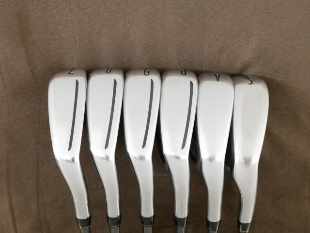 Iron set : Taylormade : ชุดเหล็ก Taylormade Gloire G (รุ่นท๊อปสุด ตีไกลมากๆ เหล็ก 7 Loft 26.5 หน้าเด้ง) มีเหล็ก 7-Pw,Aw,Sw (6 ชิ้น) ก้านกราไฟต์ Flex R
