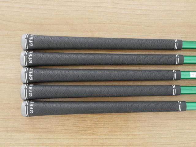 Iron set : Bridgestone : ชุดเหล็ก Bridgestone PHYZ (ปี 2018 รุ่นท๊อป ง่ายและไกลมาก) มีเหล็ก 6-Pw (5 ชิ้น) ก้านกราไฟต์ Flex SR