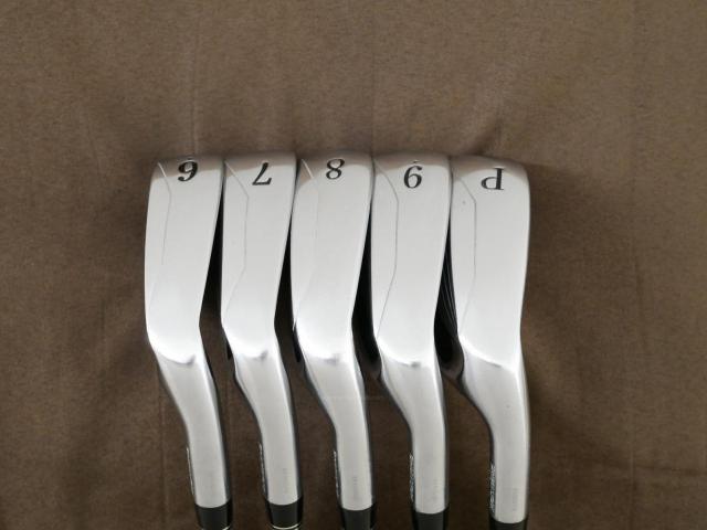 Iron set : Bridgestone : ชุดเหล็ก Bridgestone PHYZ (ปี 2018 รุ่นท๊อป ง่ายและไกลมาก) มีเหล็ก 6-Pw (5 ชิ้น) ก้านกราไฟต์ Flex SR