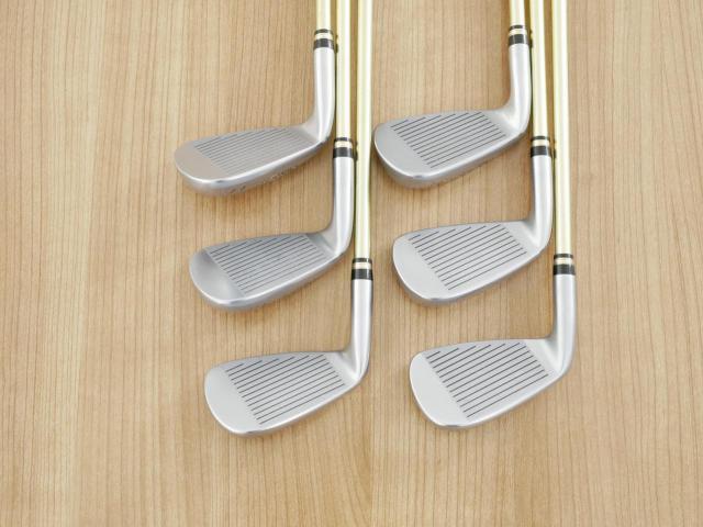 Iron set : Honma : ชุดเหล็ก Honma Beres IS-03 (ปี 2015 หน้าเด้ง Forged) มีเหล็ก 6-11 (6 ชิ้น เทียบเท่า 5-Pw) ก้าน ARMRQ 8 (49) Flex R (2 ดาว)