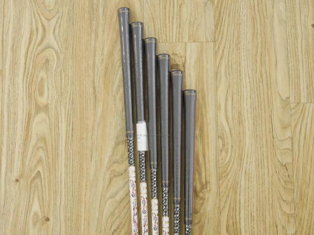 Iron set : Honma : **ของใหม่ ยังไม่แกะพลาสติก** ชุดเหล็ก Honma Beres AIZU (รุ่นล่าสุด ปี 2023) มีเหล็ก 6-11 (6 ชิ้น เทียบเท่า 5-Pw) ก้าน Honma ARMRQ MX Flex SR (2 ดาว)