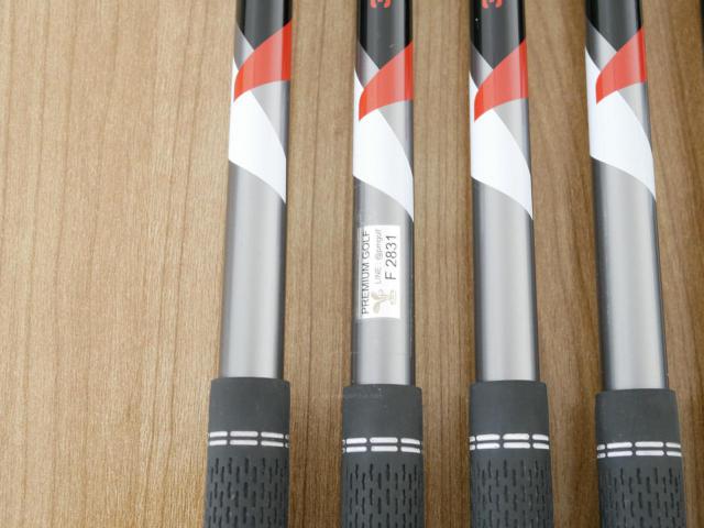 Iron set : Titleist : **มีตำหนิ** ชุดเหล็ก Titleist T400 (รุ่นล่าสุด ออกปี 2023 ตีง่ายที่สุด ไกลที่สุด) มีเหล็ก 7-Pw,43 (5 ชิ้น) ก้านกราไฟต์ Titleist 3D401 i50 Flex R