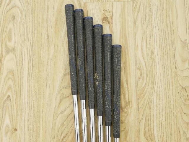Iron set : Tourstage : ชุดเหล็ก Tourstage VIQ (Forged) มีเหล็ก 5-Pw (6 ชิ้น) ก้านเหล็ก NS Pro 950 Flex R