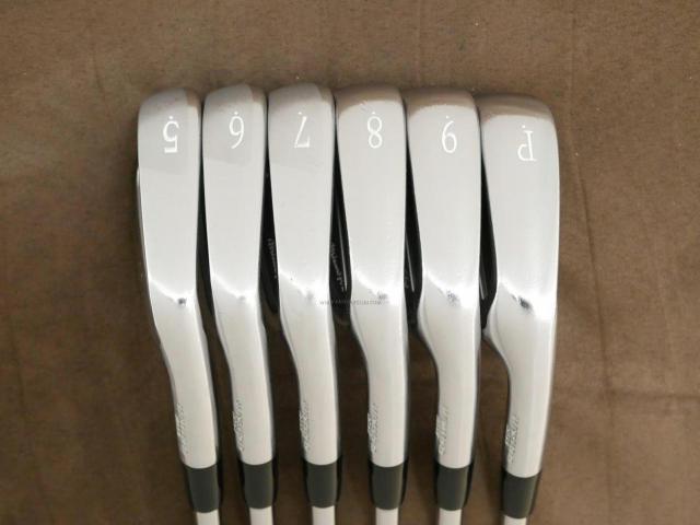 Iron set : Mizuno : ชุดเหล็ก Mizuno Pro 518 Forged (รุ่นปี 2019 นุ่มมาก) มีเหล็ก 5-Pw (6 ชิ้น) ก้านเหล็ก Dynamic Gold 95 S200